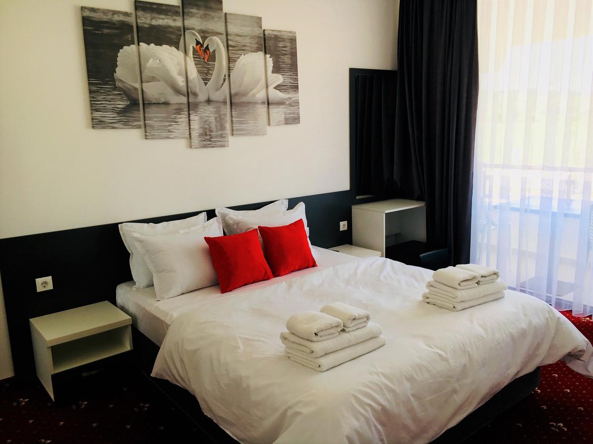 Hotel Aqua Kŭrdzhali Esterno foto