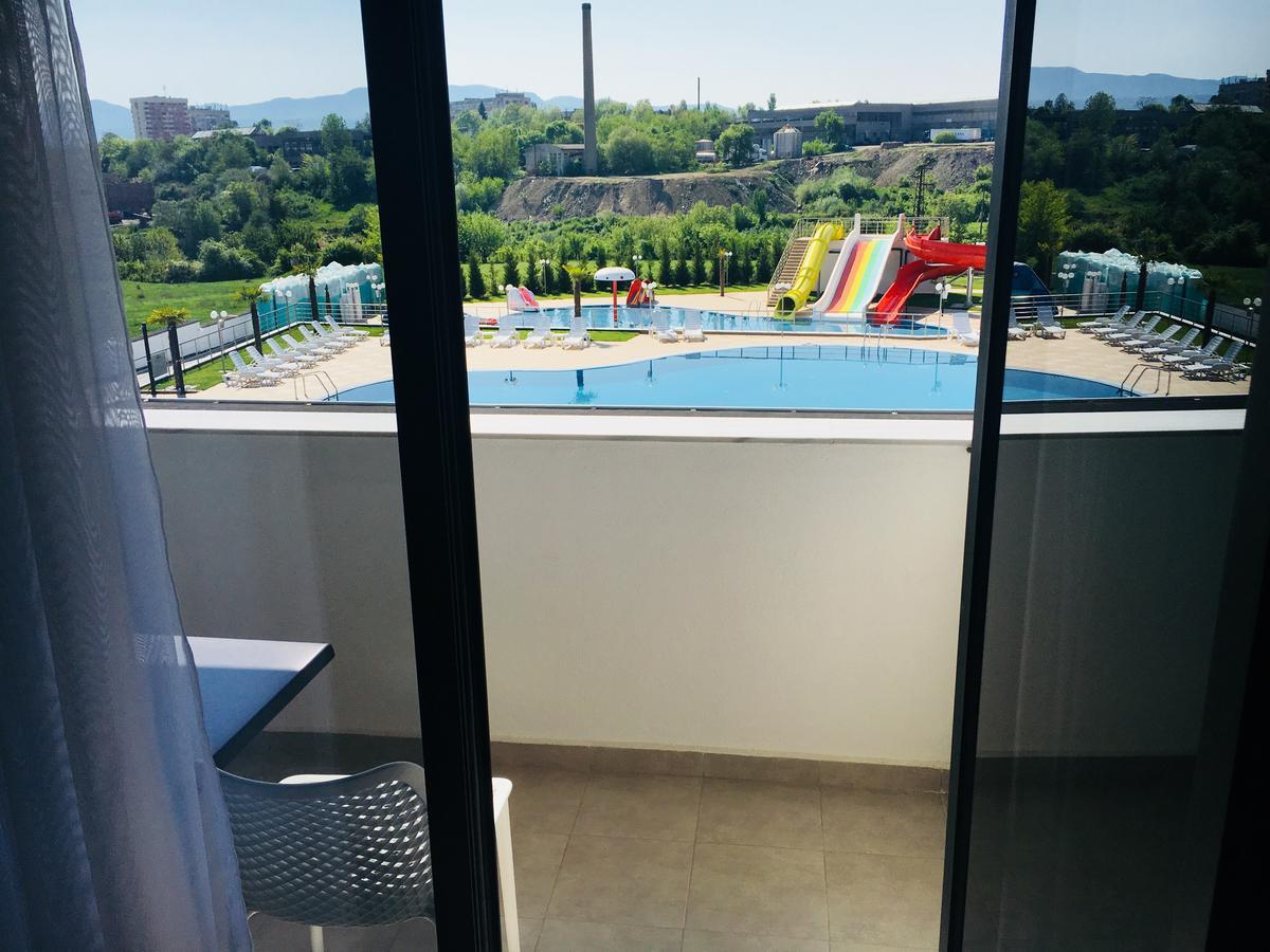 Hotel Aqua Kŭrdzhali Esterno foto