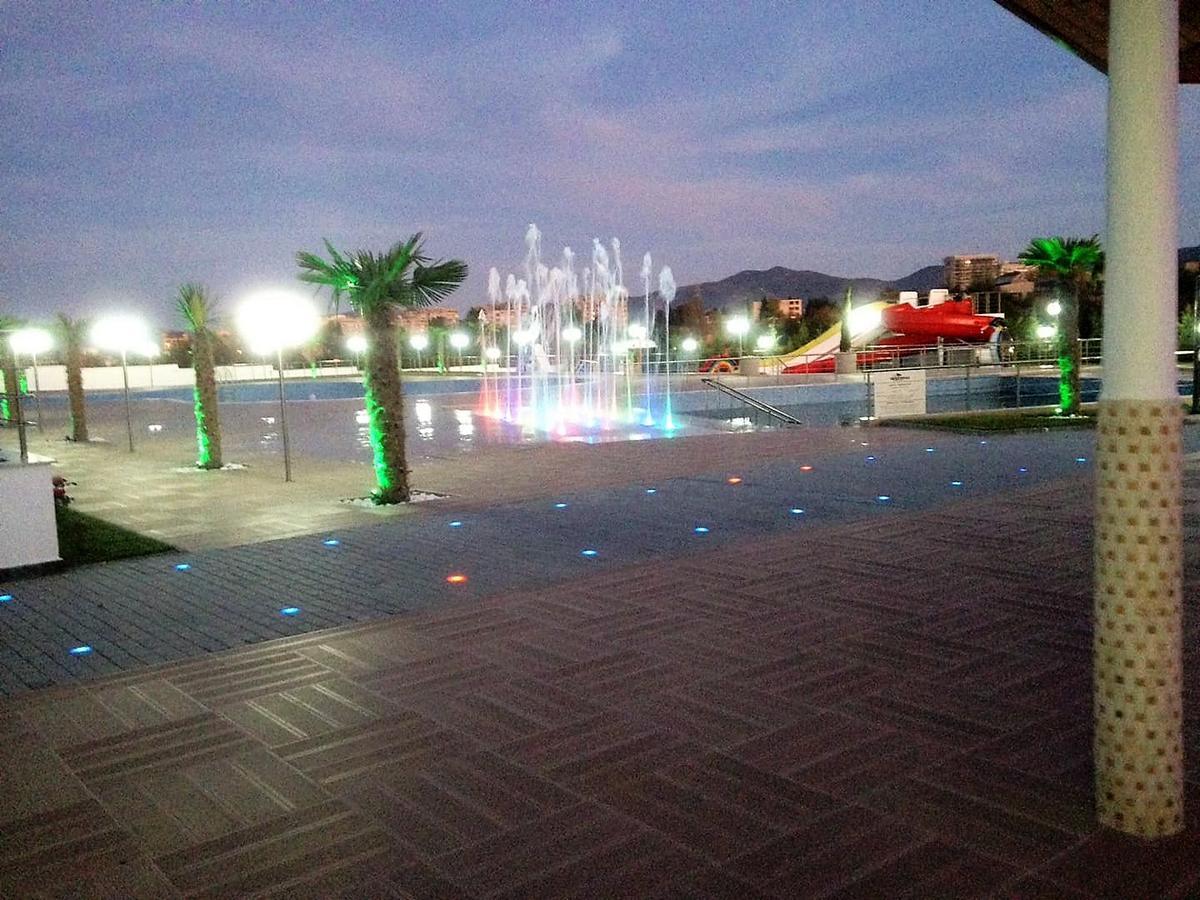 Hotel Aqua Kŭrdzhali Esterno foto