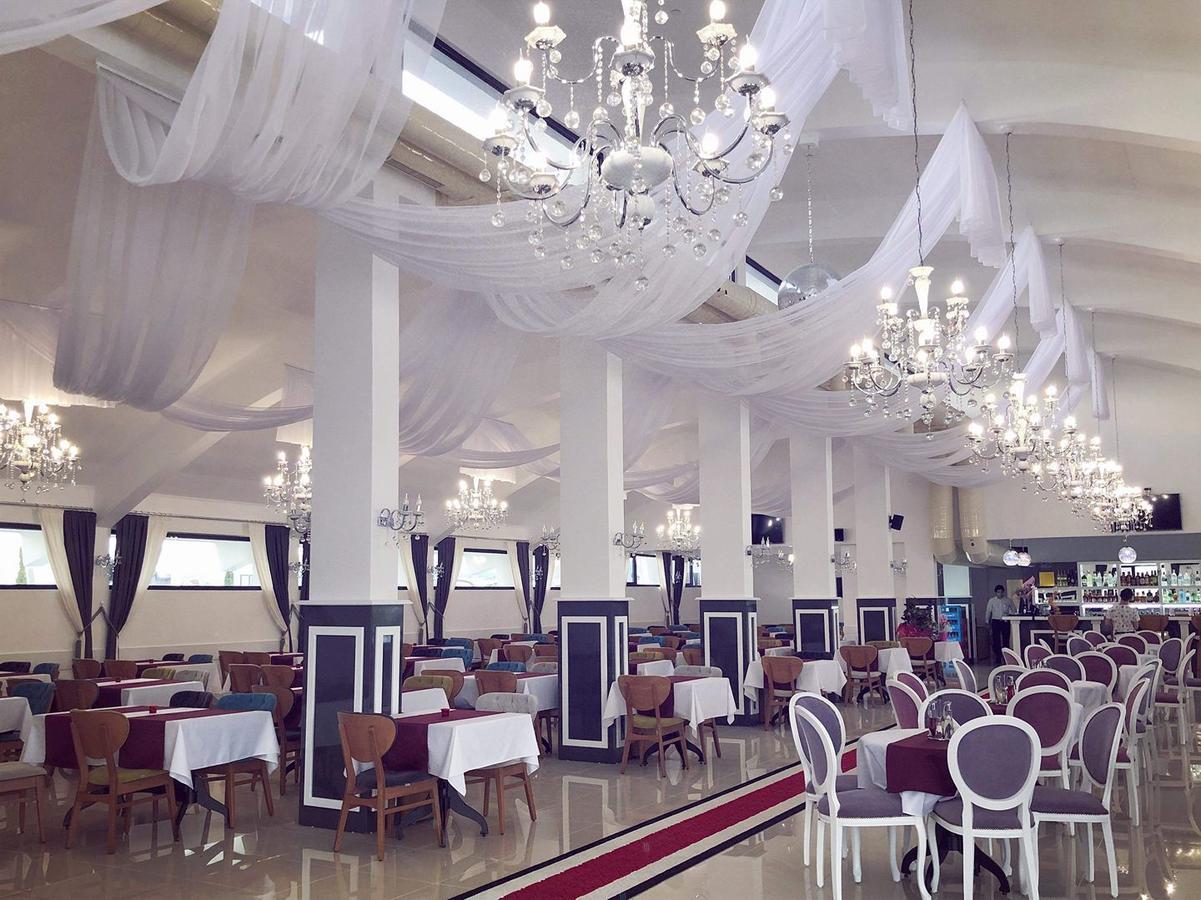 Hotel Aqua Kŭrdzhali Esterno foto