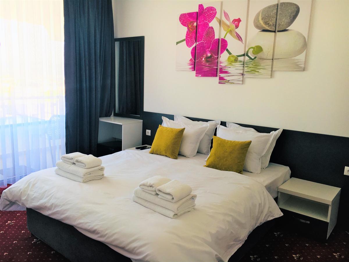 Hotel Aqua Kŭrdzhali Esterno foto