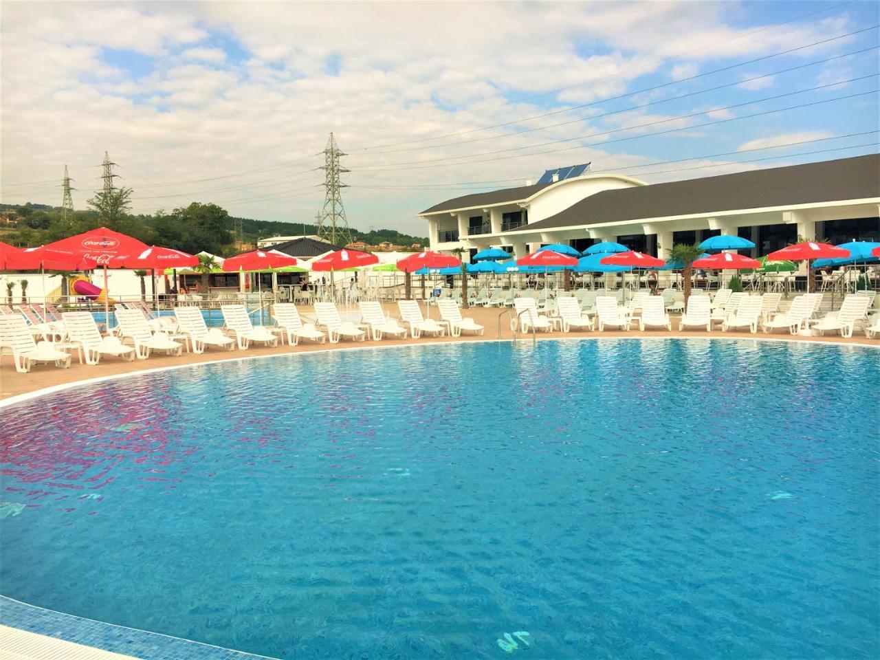 Hotel Aqua Kŭrdzhali Esterno foto